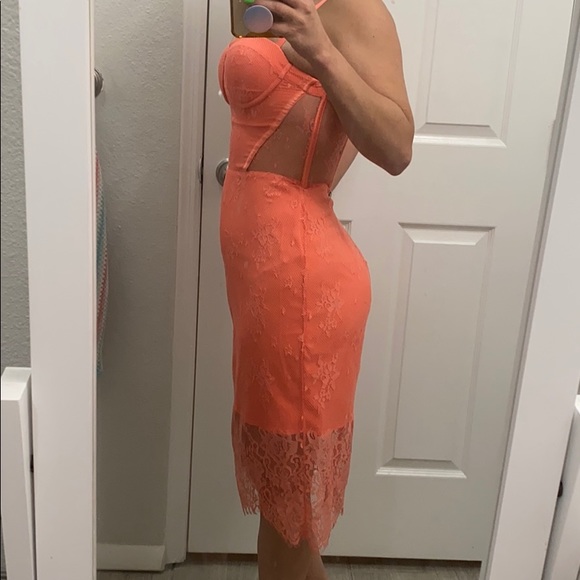 Dress - Picture 8 of 9